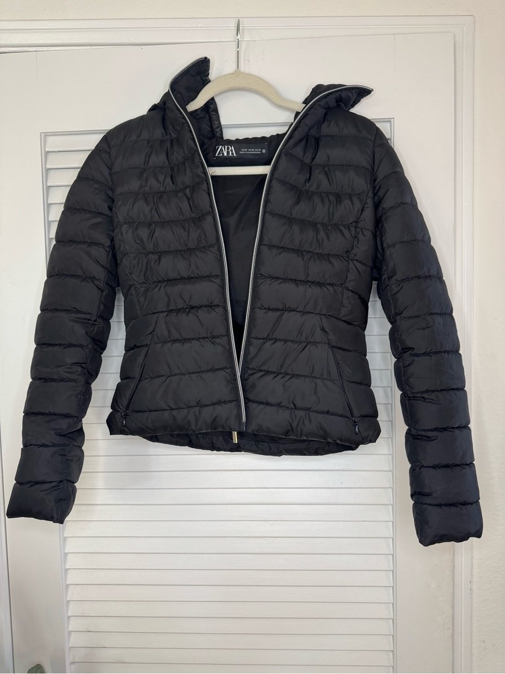 ZARA Black Quilted Hooded Puffer Jacket with Zip
